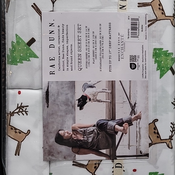 🎄NWT🎄 Rae Dunn Enchante Christmas Queen Sheet Set - Picture 4 of 4